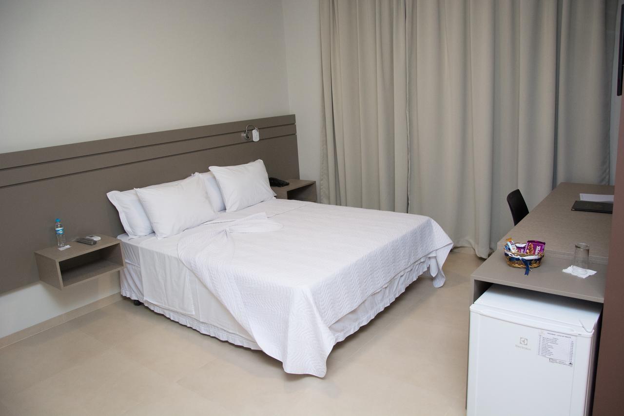Deluxe Family Suite,1069008100:JPEG